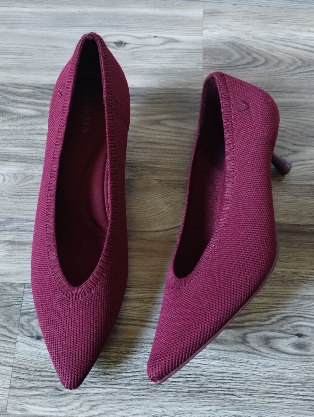 Vivaia Stella Bordeaux Red Pointed Toe Kitten Heels Pumps Size 36 US 5.5 - 6